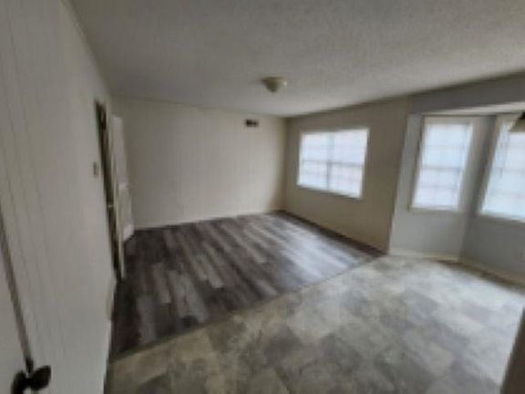 2nd image of 3049 Water Oak Dr