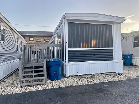 2nd image of 9001 S Cicero Ave Trailer M