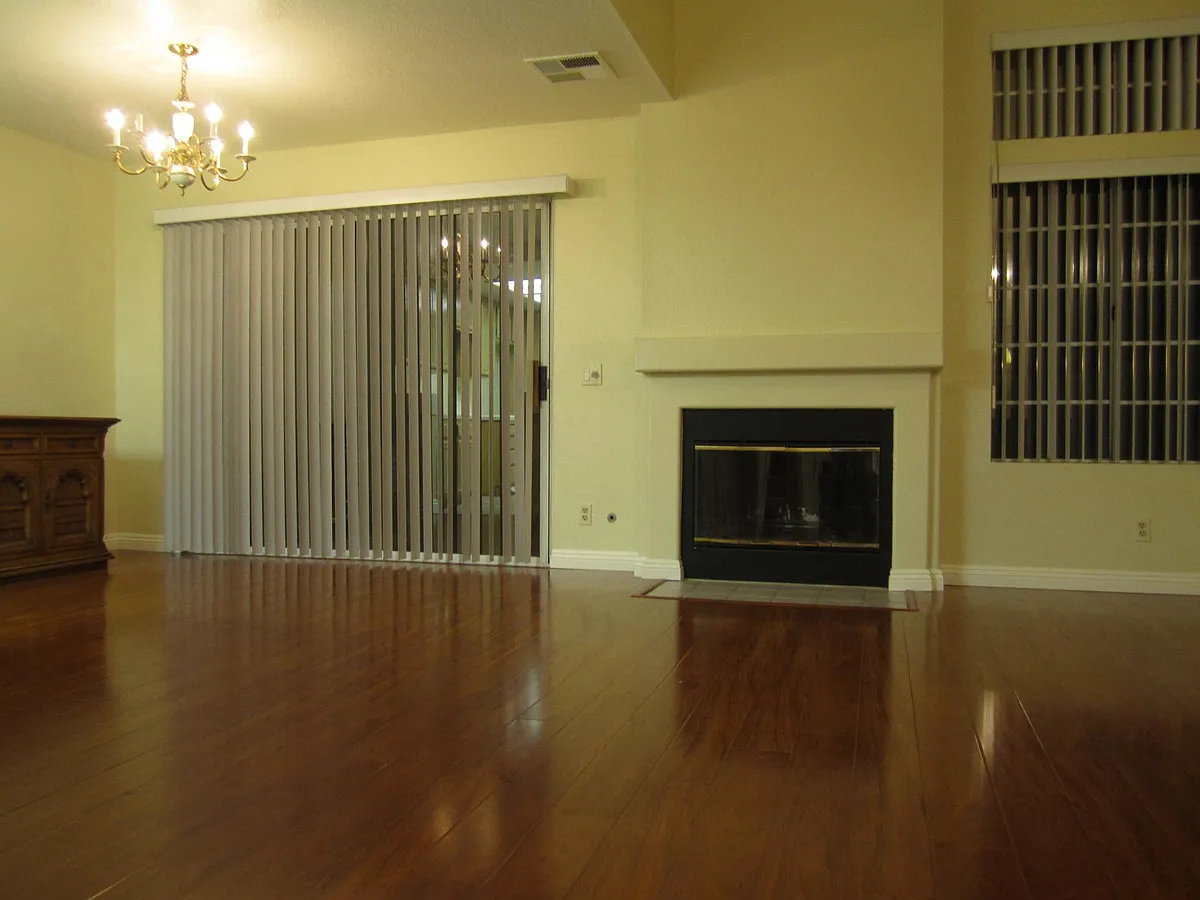 Building Photo - 53 Agostino