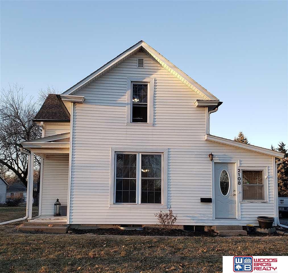 2108 Ella St Beatrice Ne 68310 Zillow
