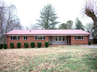 101 Lakeshore Dr, McMinnville, TN 37110