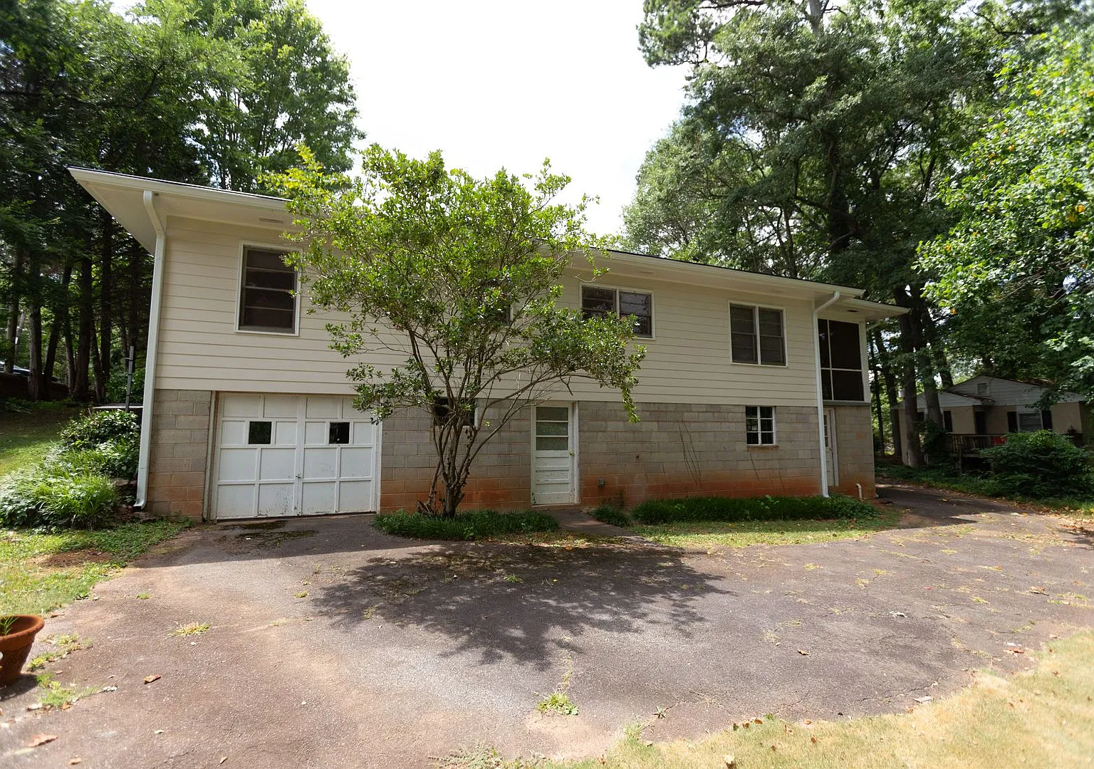 3 bedroom 1 bath in Boulevard/ Normaltown! — Photo 3