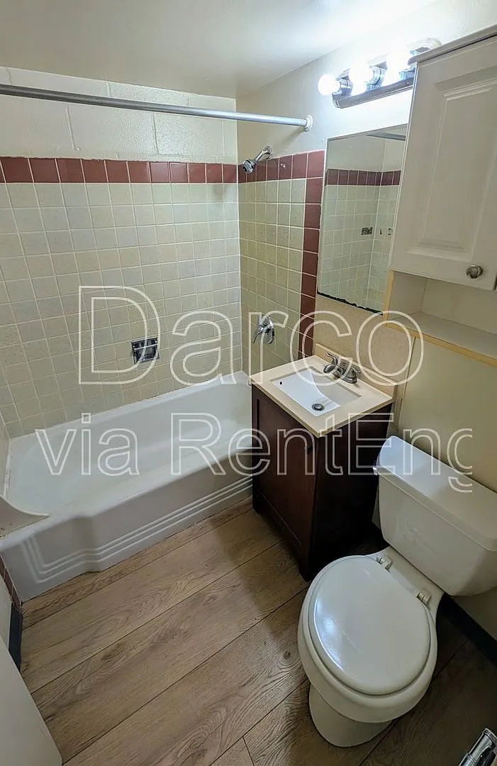 Campus Apartments — Photo 3