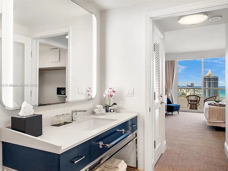 4401 Collins Ave #3505 — Photo 17