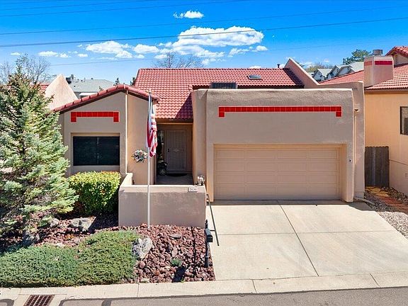 3rd image of 2636 College Heights Rd