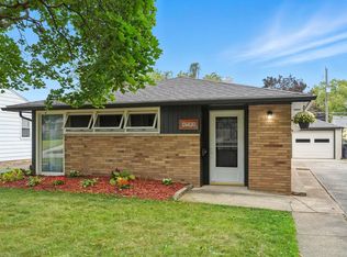 1205 Curdes Ave, Fort Wayne, IN 46805