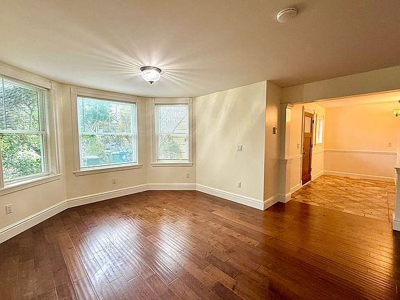 5th image of 1206 9th St #B
