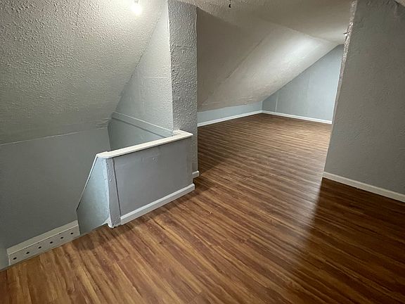 5th image of 123 Zelmer St #Sfr