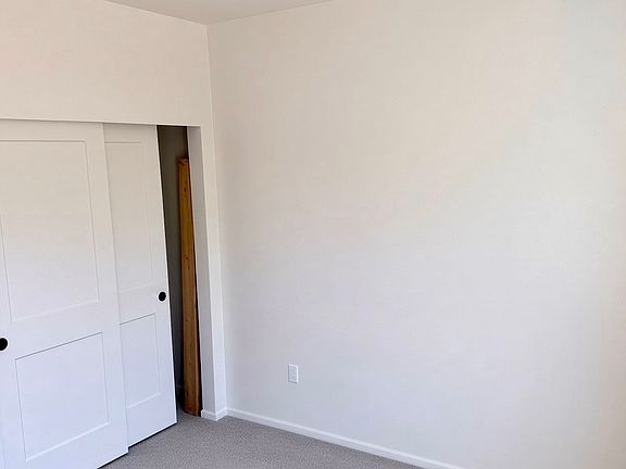 5th image of 2162 SE Sedgwick Rd #L303
