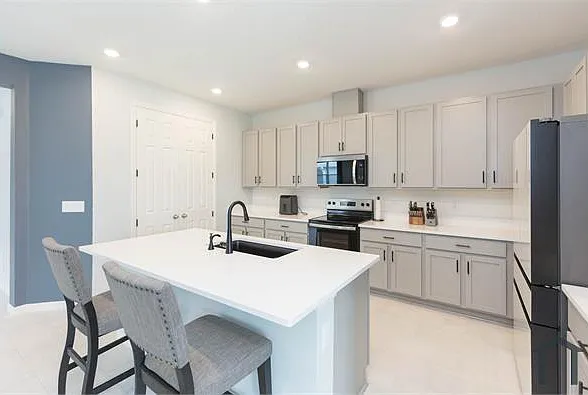 11757 Gerbera Daisy Loop — Photo 9
