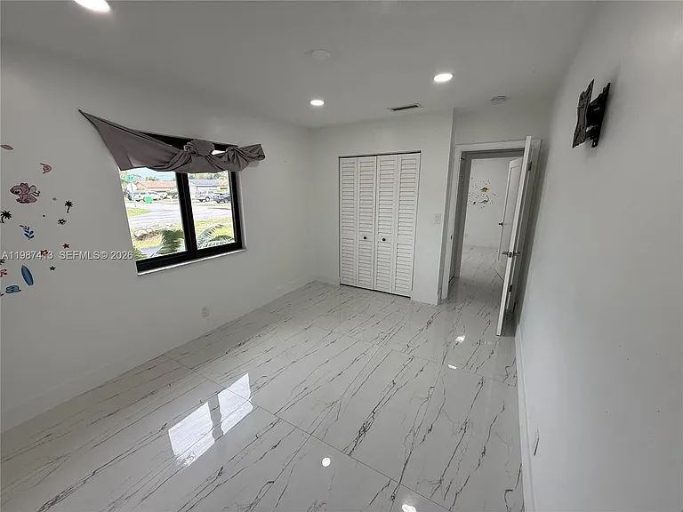 11100 NW 21st St — Photo 10