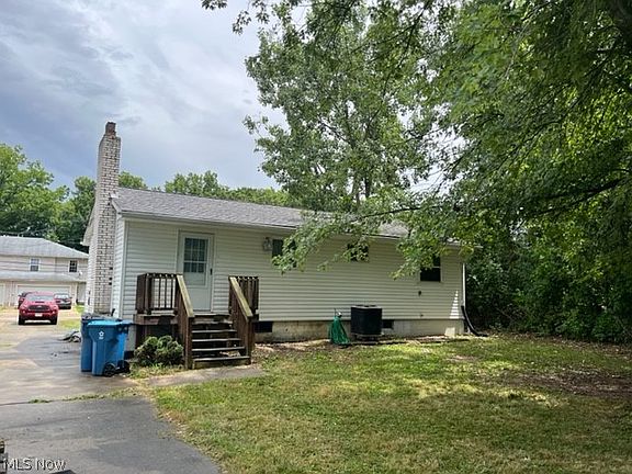 2nd image of 2874 Surf Ave