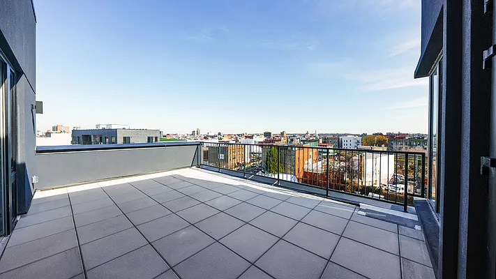 Rented by Nooklyn NYC LLC | media 41