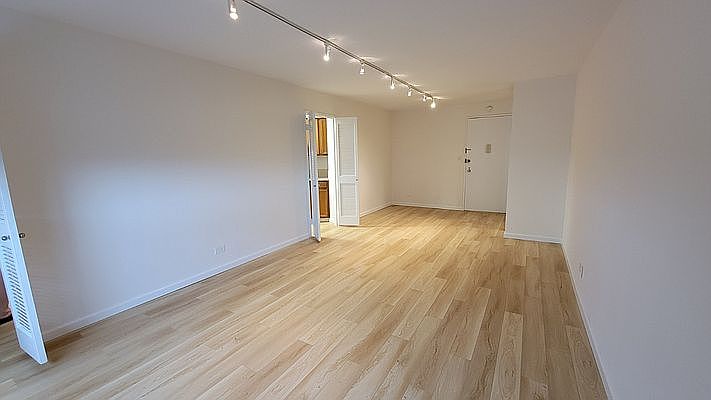 1st image of 1 Bay Club Dr APT 8G