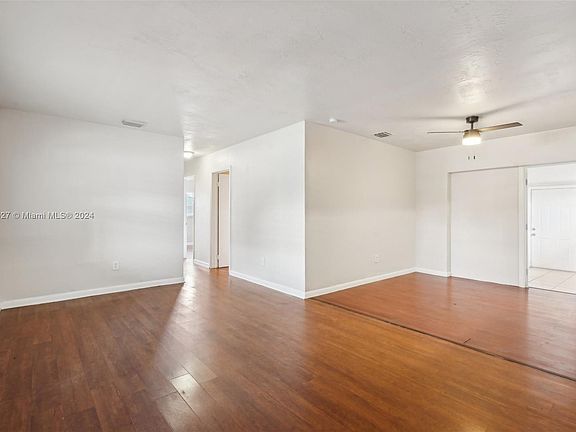 5th image of 3244 NW 181st St