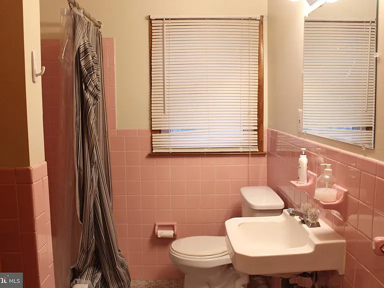 107 Laurel Ave — Photo 12
