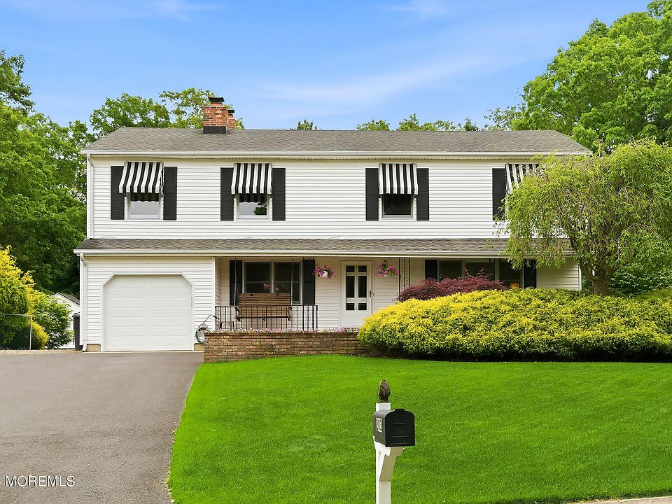 1st image of 203 Doe Road