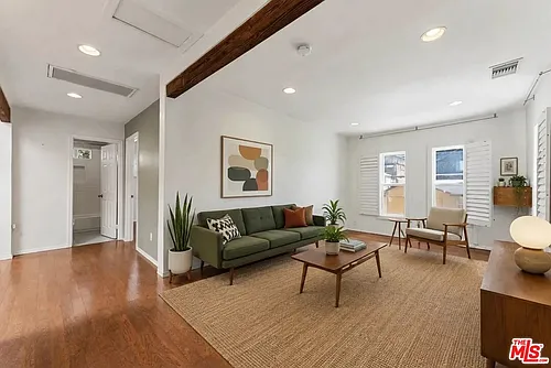 422 James St Photo 1