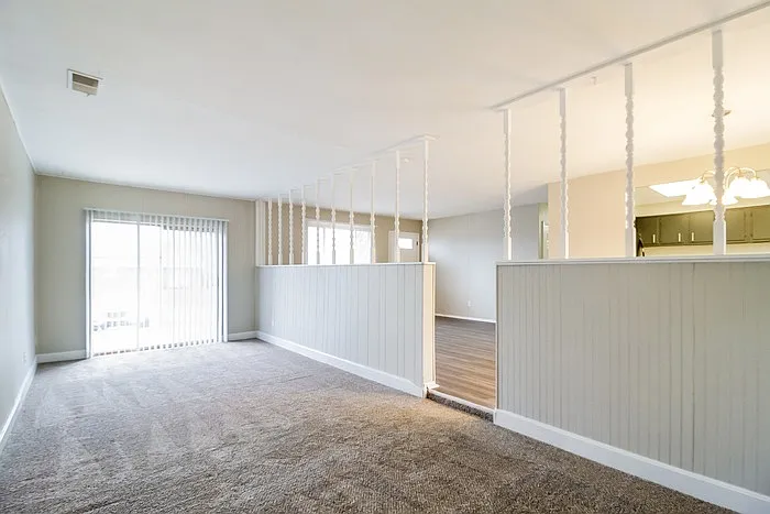 10098 Windswept Ln — Photo 2