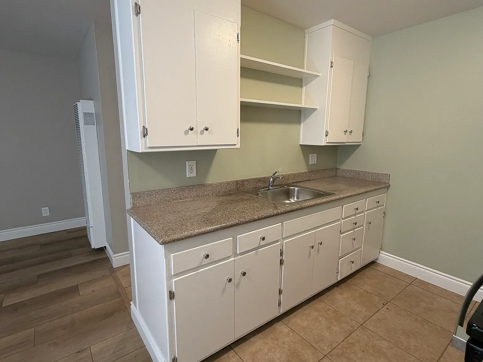 2 bed, 1.5 bath, 1000 sqft, $2,295 — Photo 3