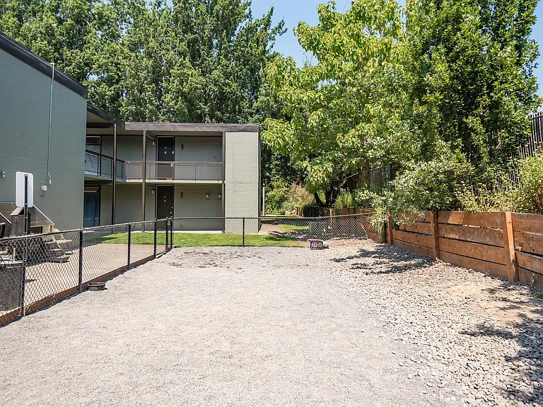 Milan Apartments — Photo 53
