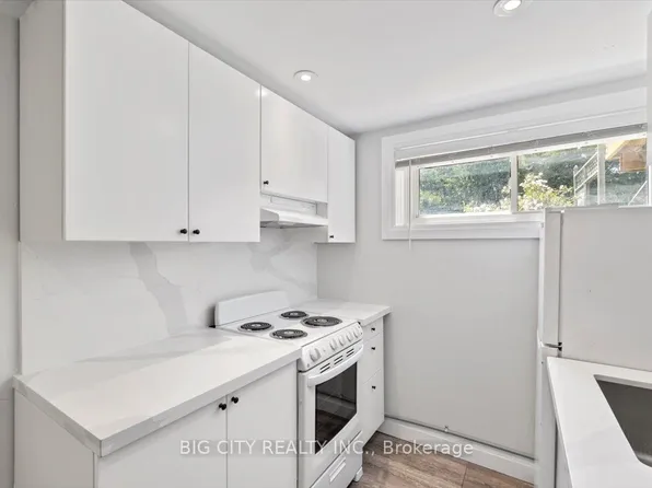 18 Wexford Blvd Basement 2, Toronto, ON M1R 1L1