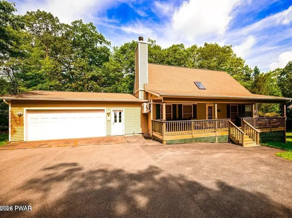 144 Eisenhower Dr, Lords Valley, PA 18428