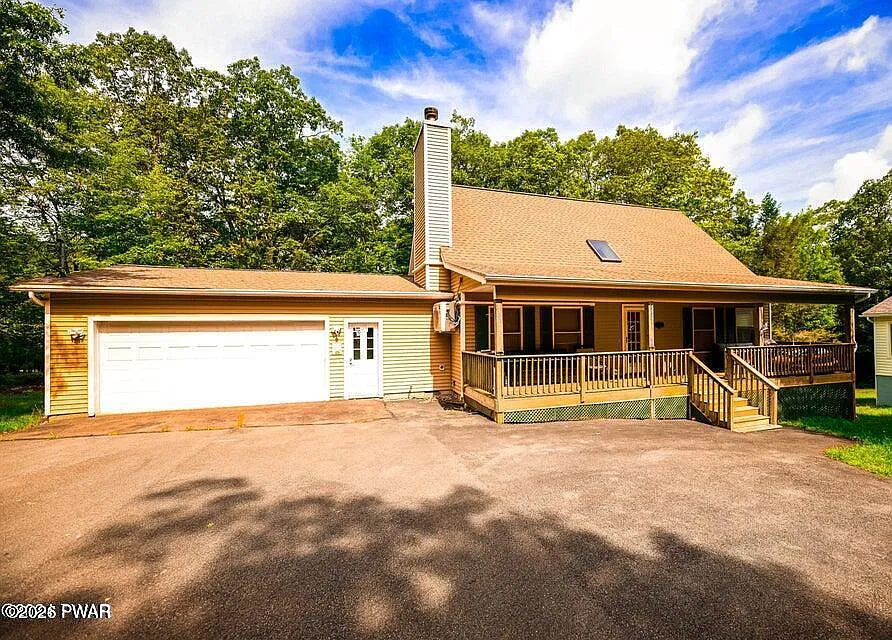 144 Eisenhower Dr photo 1