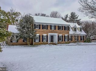500 Northlawn Dr, Lancaster, PA