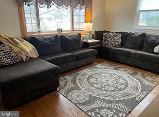 321 Timberline Dr, Mount Laurel, NJ 08054