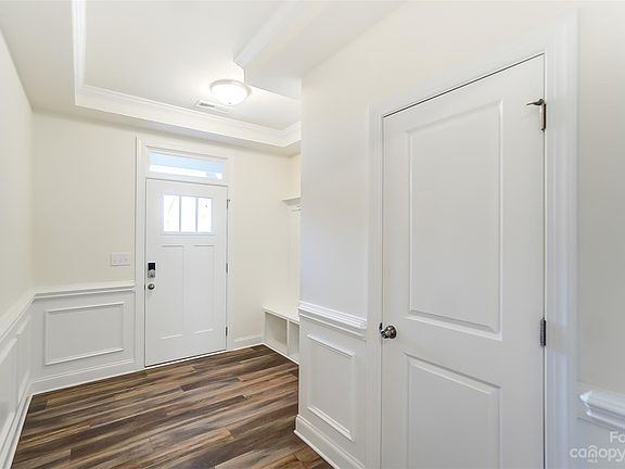 5th image of 6345 Nandina Dr #107
