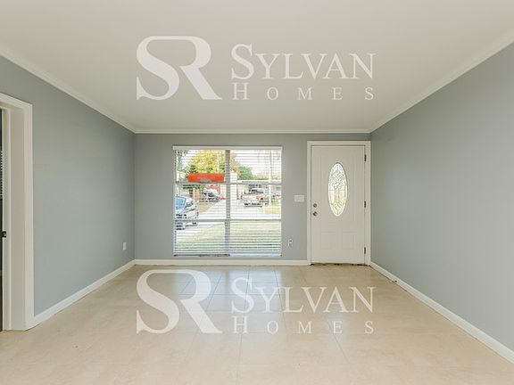 3rd image of 2121 Alemanda Dr