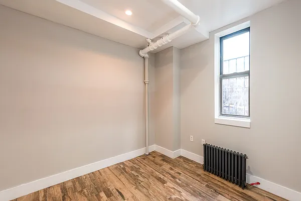 Rented by Nooklyn NYC LLC | media 19