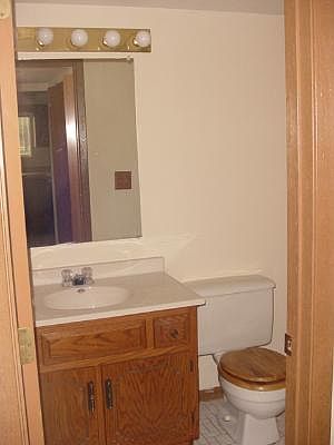 5th image of 15 Fernwood Dr #E