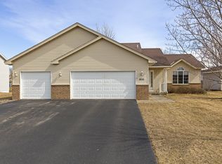 800 5th Ave SW, Isanti, MN 55040