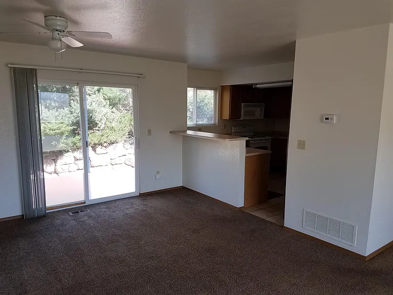 2534 W Pikes Peak Ave — Photo 7