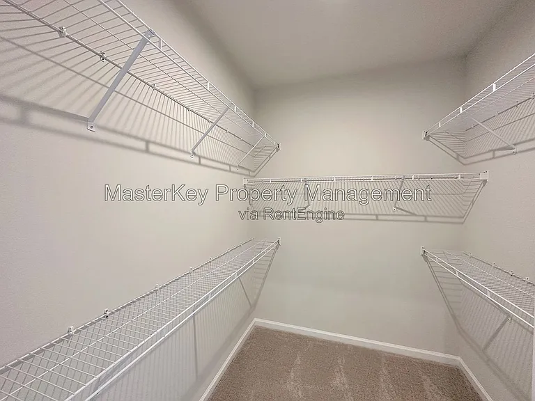 1018 Kentlands Dr — Photo 13