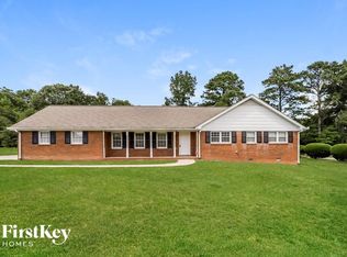 2852 Skyland Dr, Snellville, GA