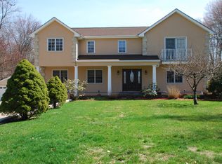 2704 Quaker Church Rd, Yorktown Heights, NY 10598