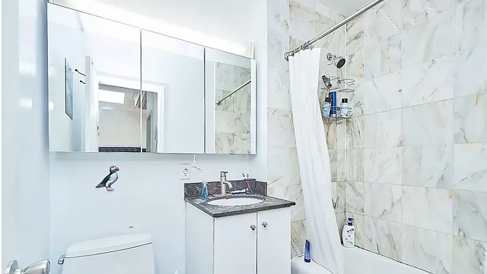 Rented by Living New York | media 8