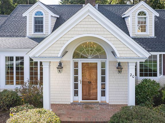 3rd image of 20 Nauset Farms Private Way