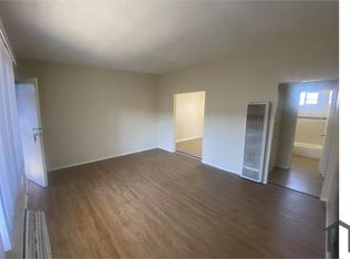 11809 Berendo Ave #5, Los Angeles, CA 90044