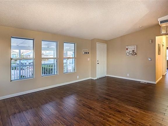 4th image of 18885 Muskrat Ave