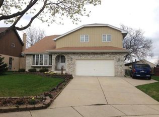 119 N Catalpa St, Addison, IL 60101