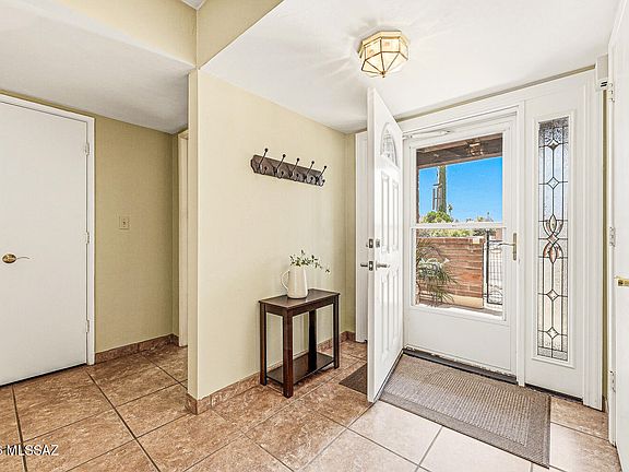 5th image of 158 W Los Robles