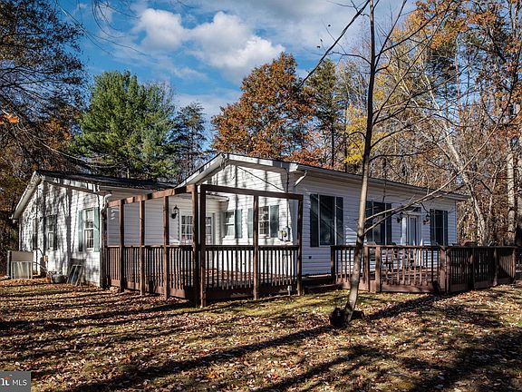 3rd image of 4373 Golden Oaks Ct