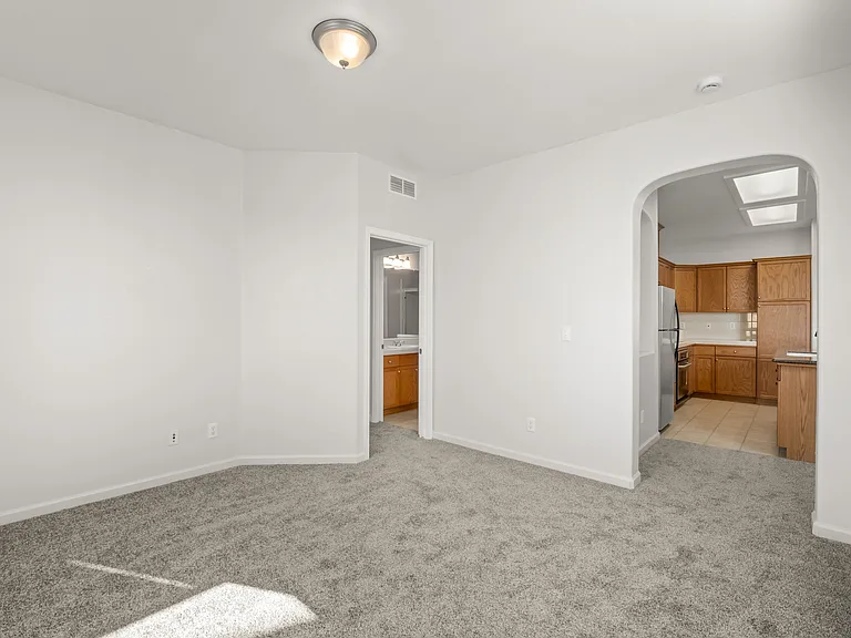 3665 Vermont Ln — Photo 10