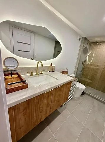 2301 Collins Ave #1121 — Photo 10