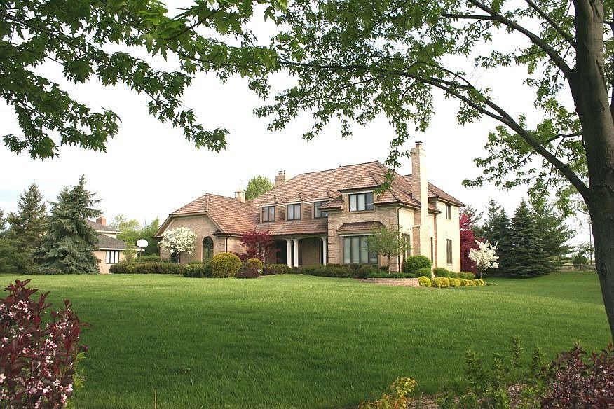 2nd image of 1346 Carlisle Dr