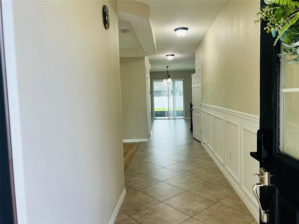 5 bed, 3.5 bath, 2964 sqft, $3,600 — Photo 4
